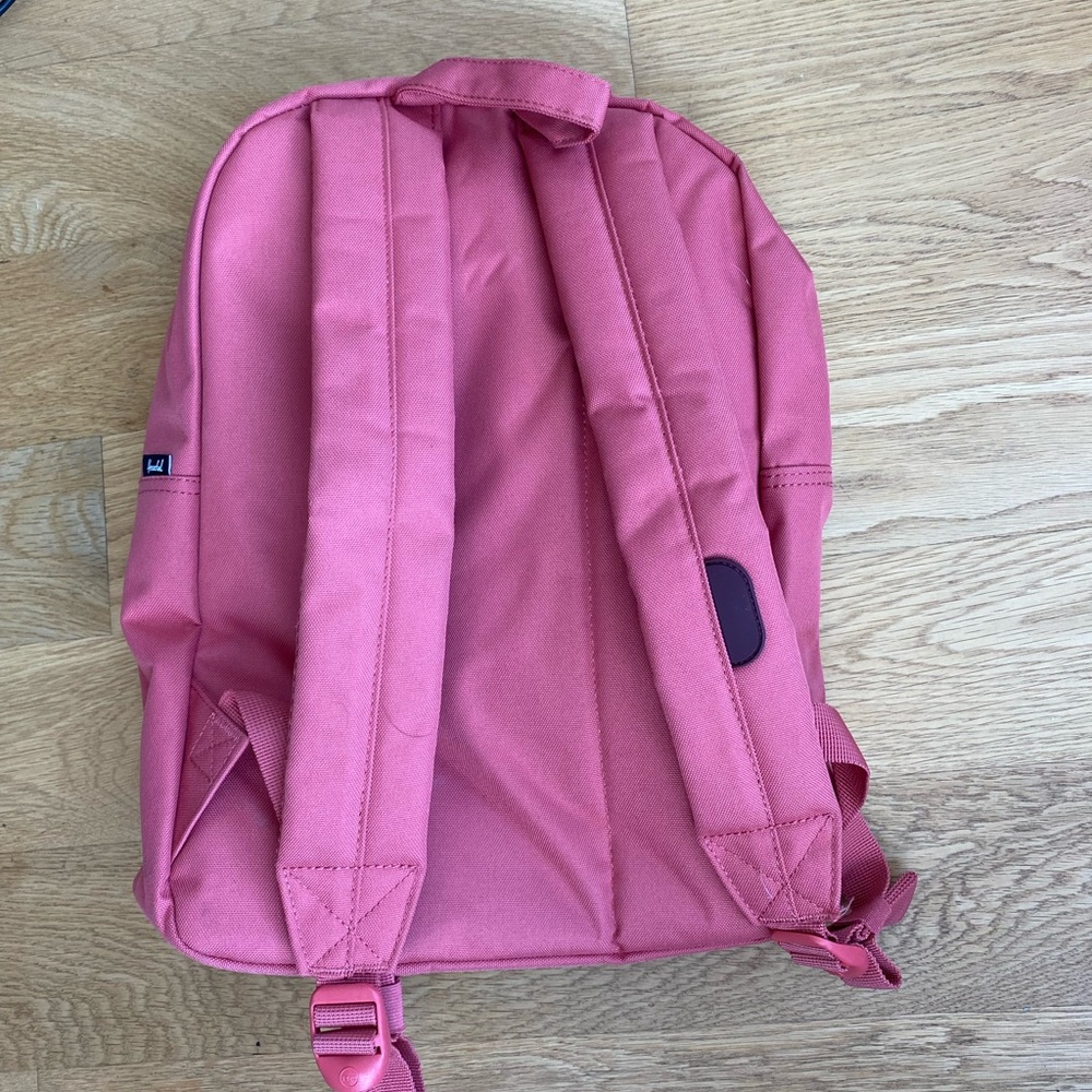 Herschel Settlement Backpack View 2
